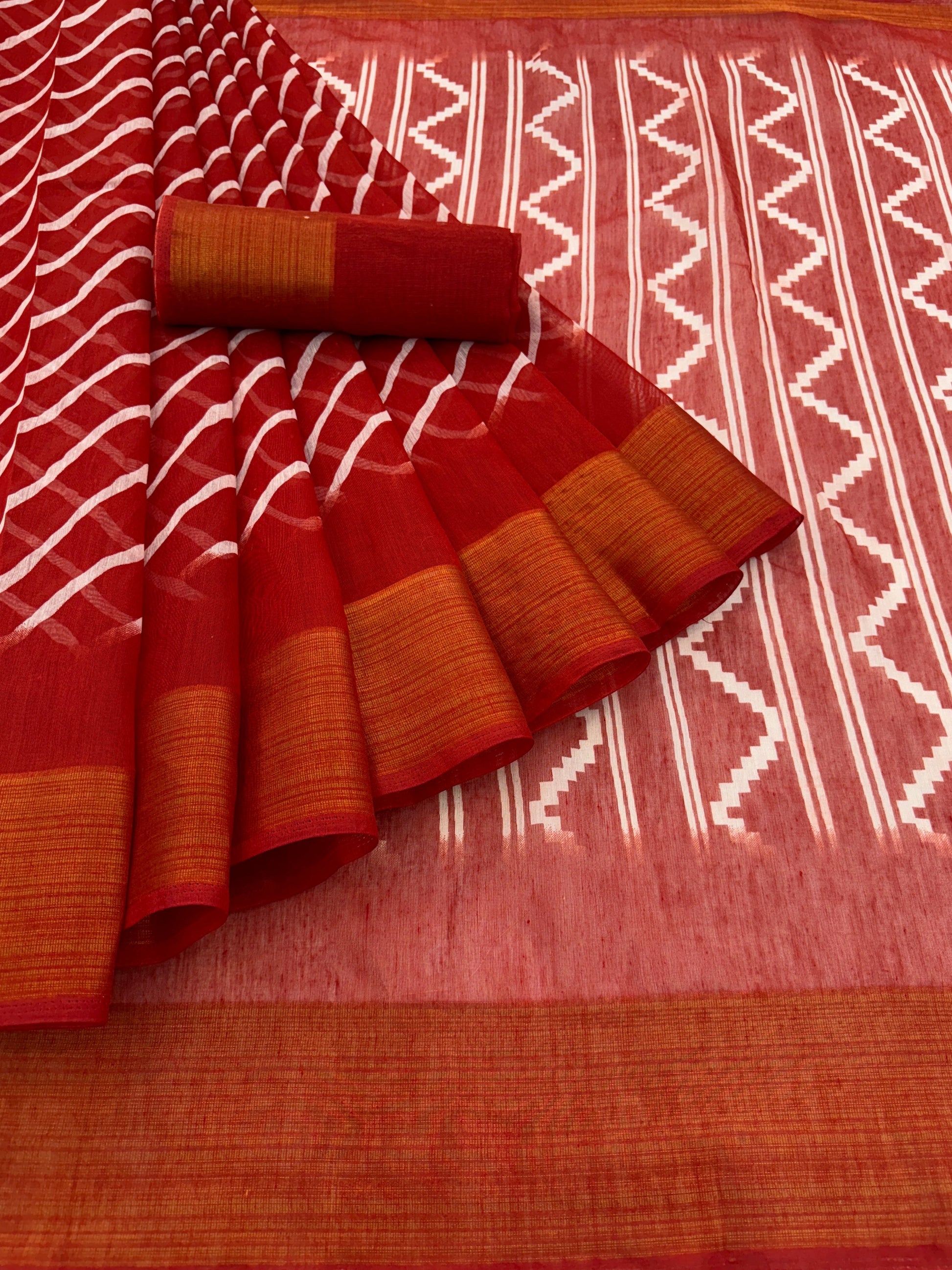 Zarina Leheriya Red Cotton Saree | Ivaara's Gifting Collection.