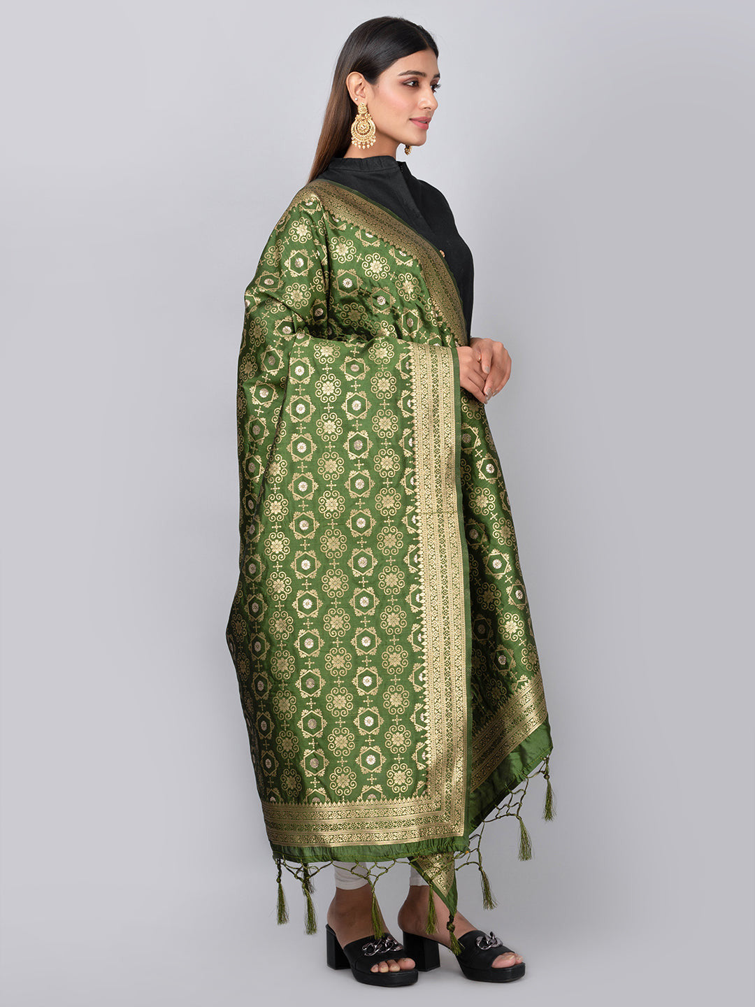 Banarasi Jacquard Weave Dupatta (BSD-11) | Ivaara.
