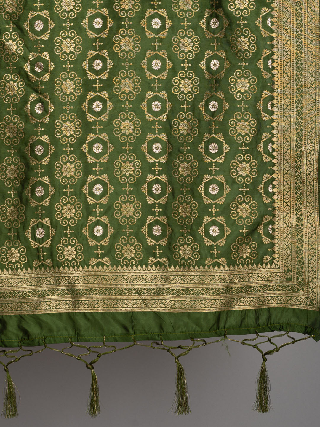 Banarasi Jacquard Weave Dupatta (BSD-11) | Ivaara.