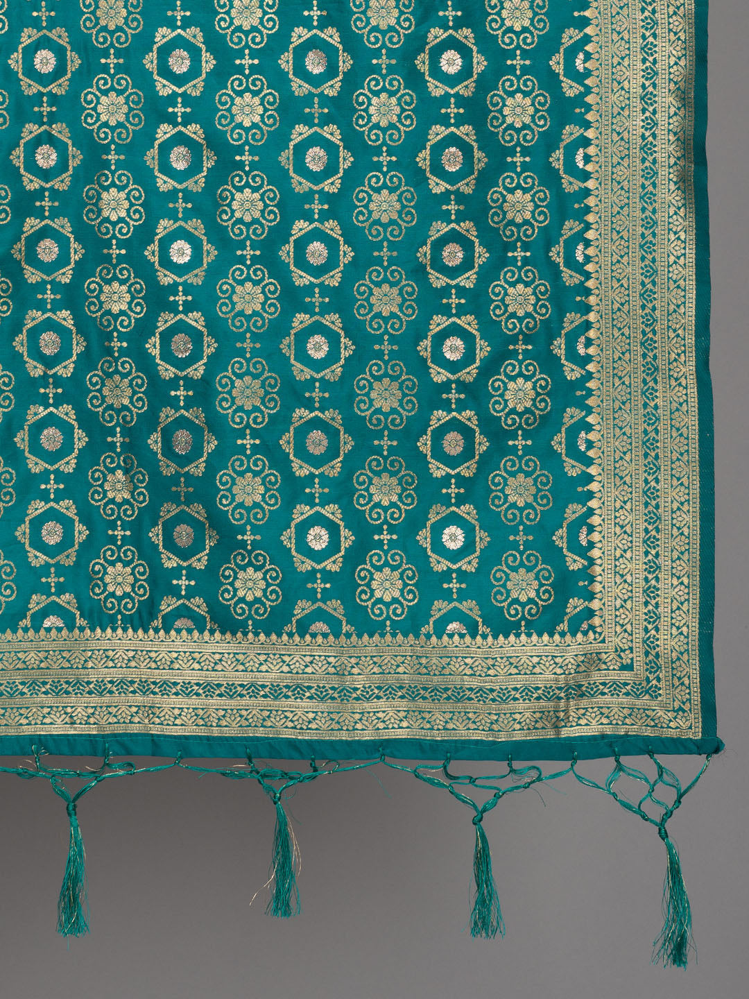 Banarasi Jacquard Weave Dupatta (BSD-12) | Ivaara.