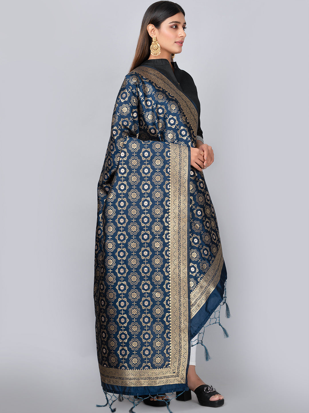 Banarasi Jacquard Weave Dupatta (BSD-15) | Ivaara.