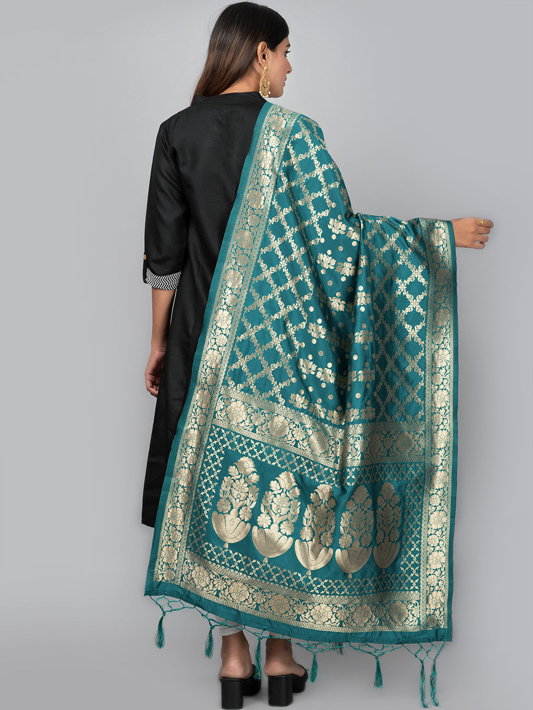 Banarasi Jacquard Weave Dupatta (BSD-18) | Ivaara.