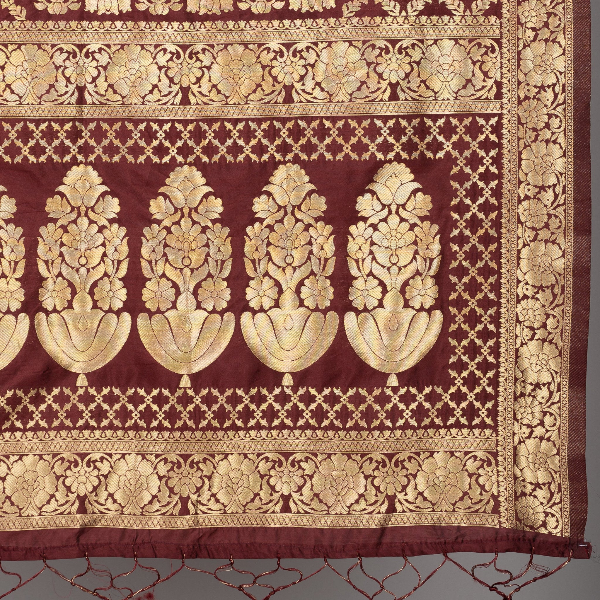 Banarasi Jacquard Weave Dupatta (BSD-19) | Ivaara.