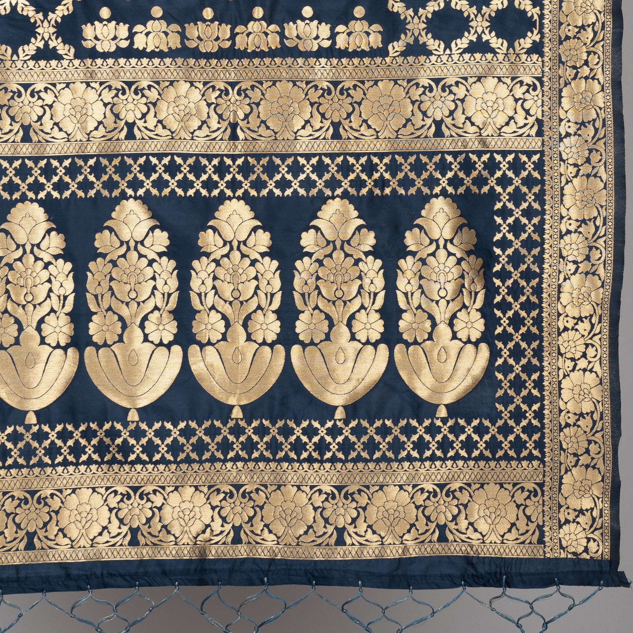 Banarasi Jacquard Weave Dupatta (BSD-20).