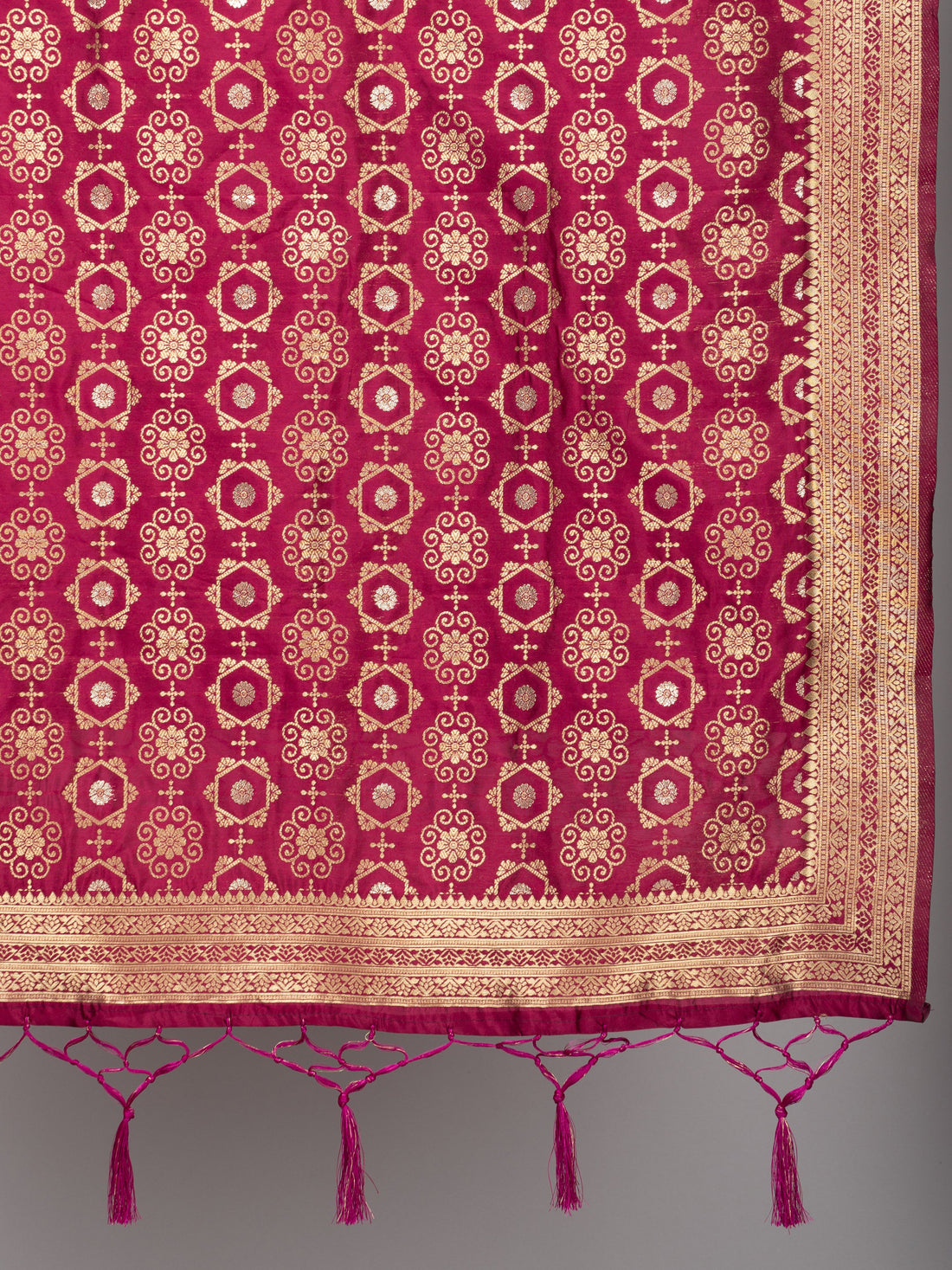 Banarasi Jacquard Weave Dupatta (BSD-23) | Ivaara.
