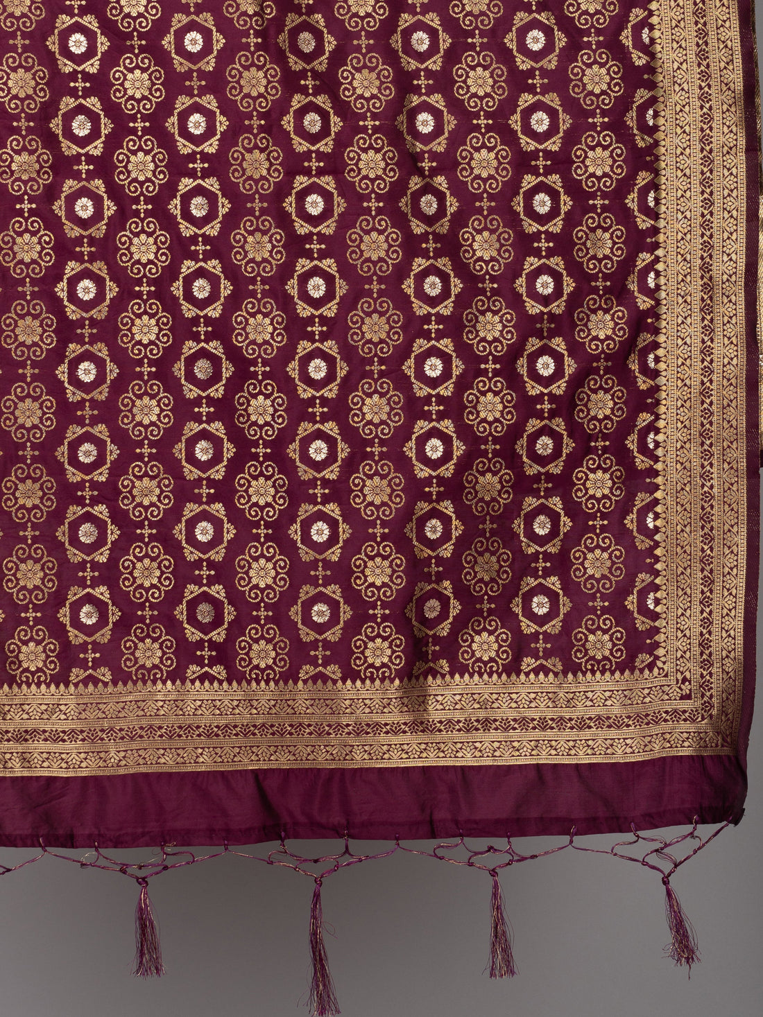 Banarasi Jacquard Weave Dupatta (BSD-8) | Ivaara.