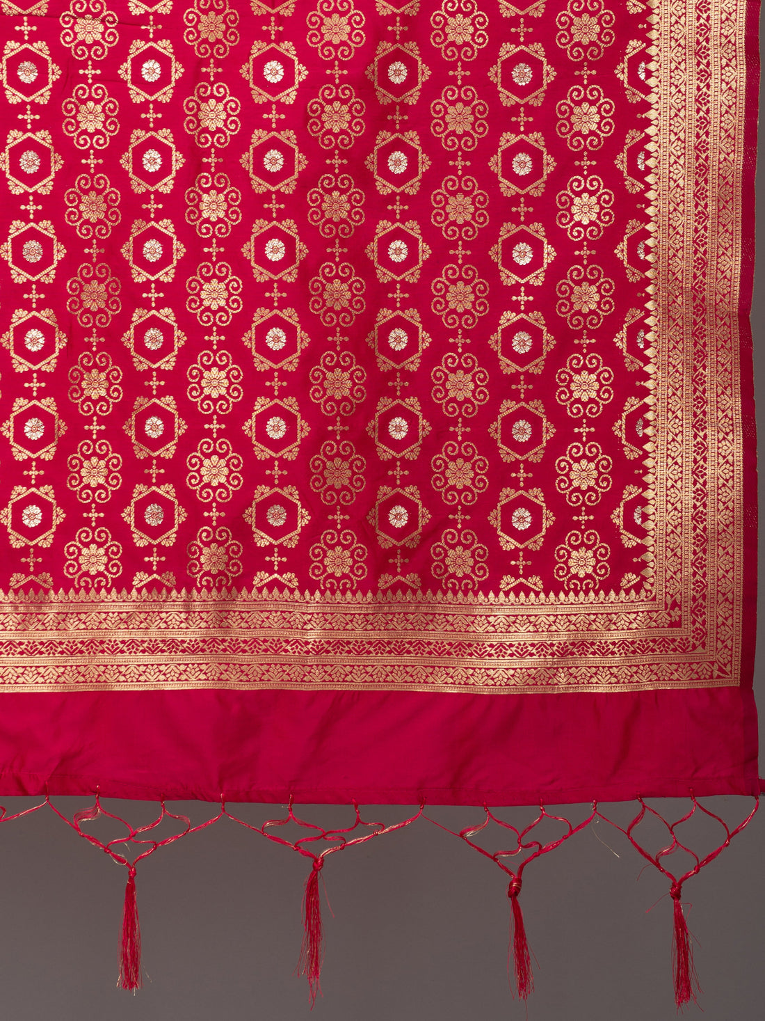 Banarasi Jacquard Weave Dupatta (BSD-9) | Ivaara.