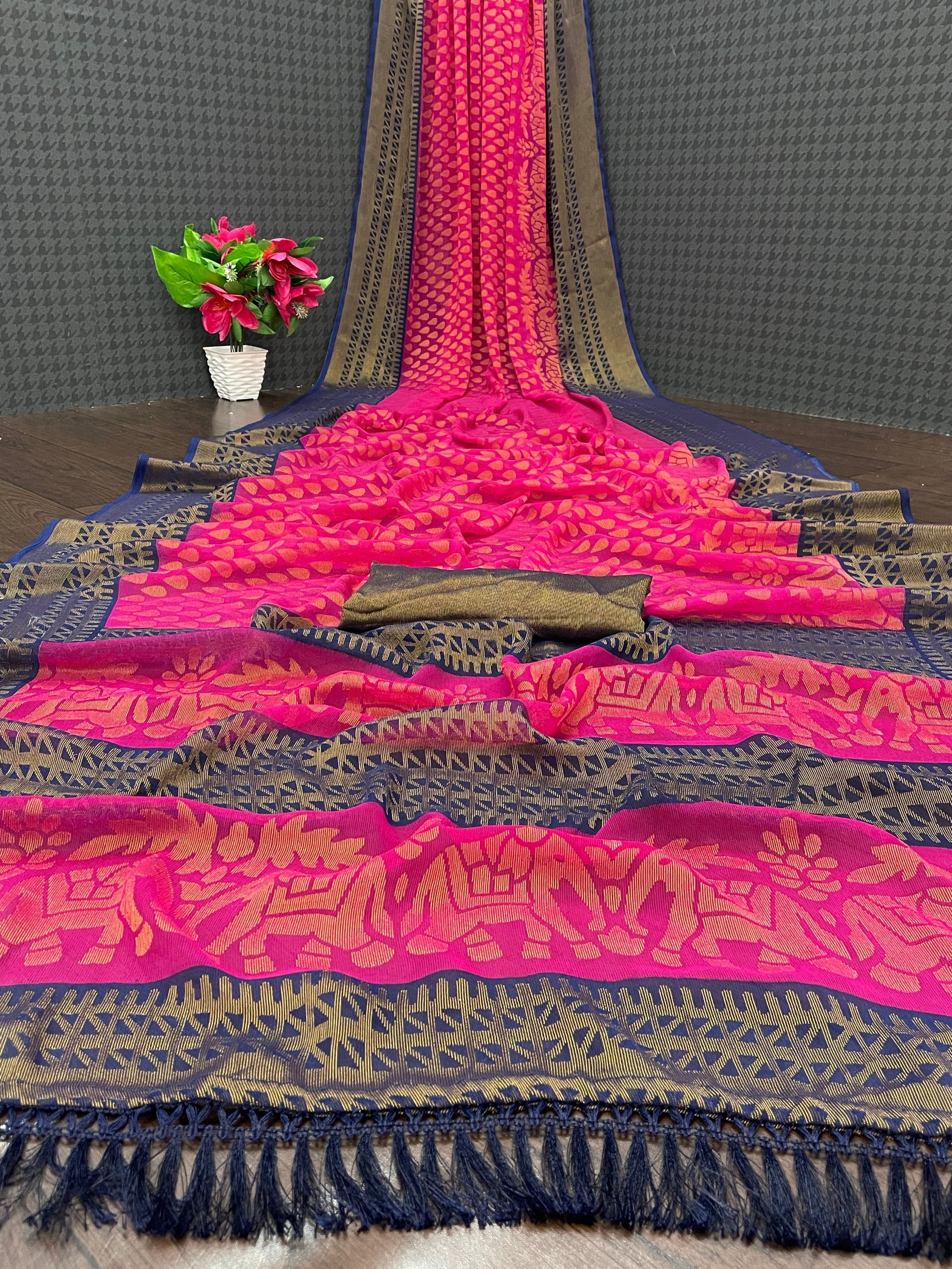 Chiffon Cotton Blend Brasso Pink Printed Saree with Blouse | Ivaara.