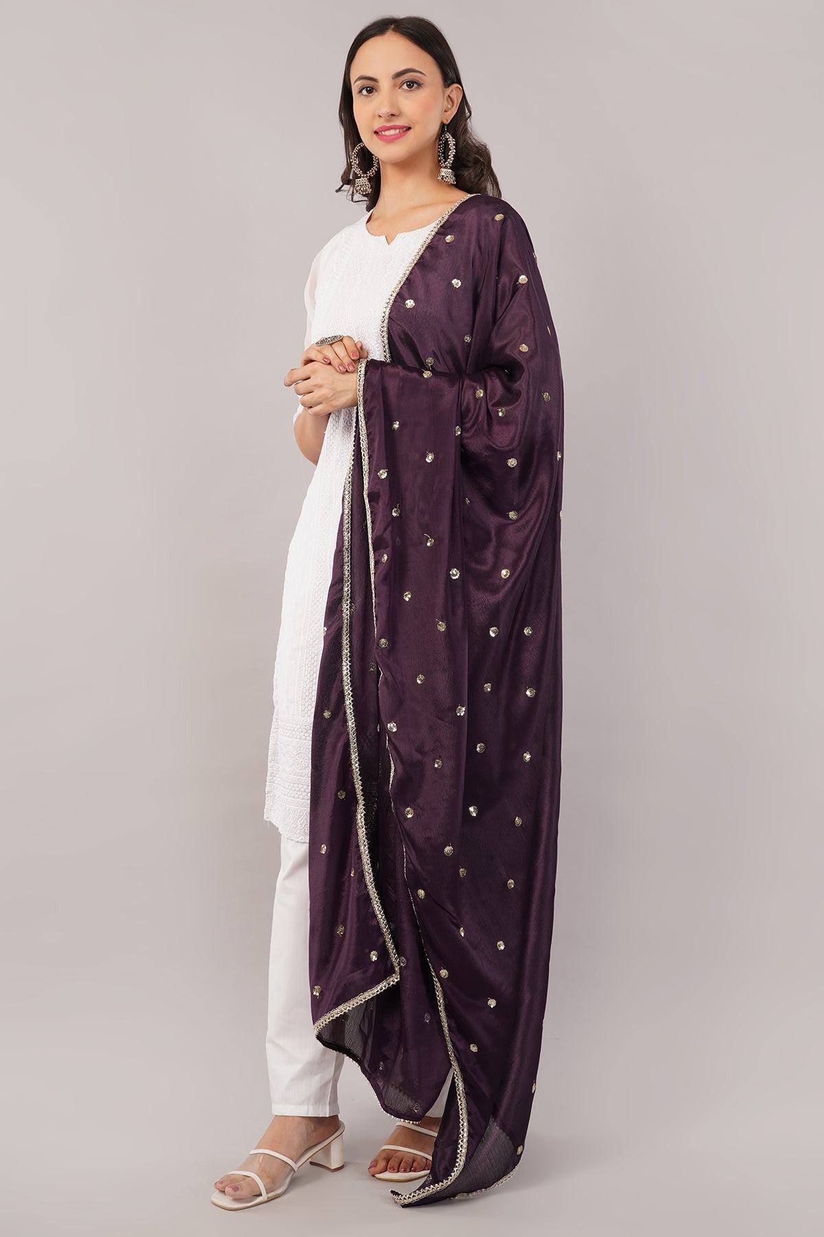 Chinnon Butti Dupatta Wine (CD12) – Embroidered Dupatta for Women.