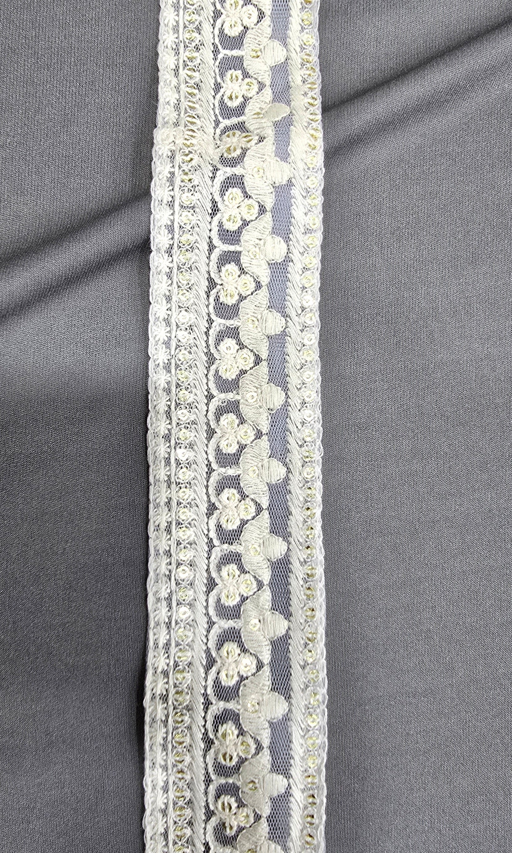 Cotton Dyeable Embroidered Lace (L-7276) (9mtrs) | IVAARA.