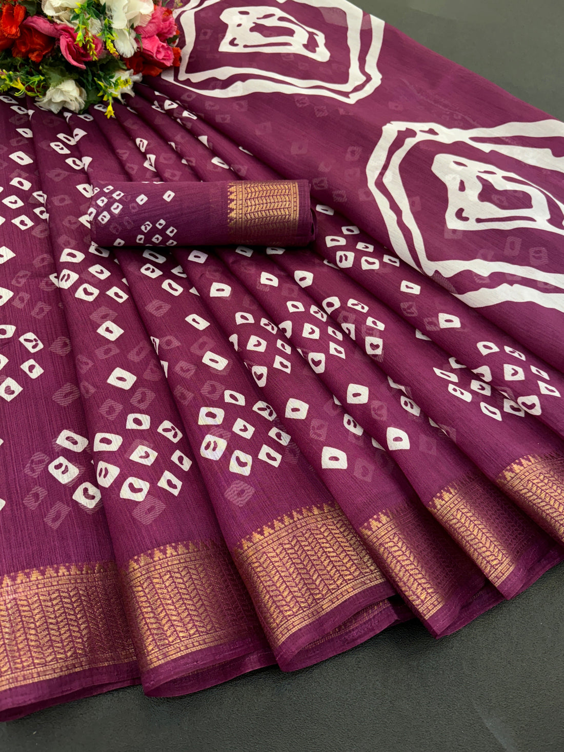 Cotton Blend Dobby Bandhej Printed Wine Saree with Blouse – 6 Meter | Ivaara.
