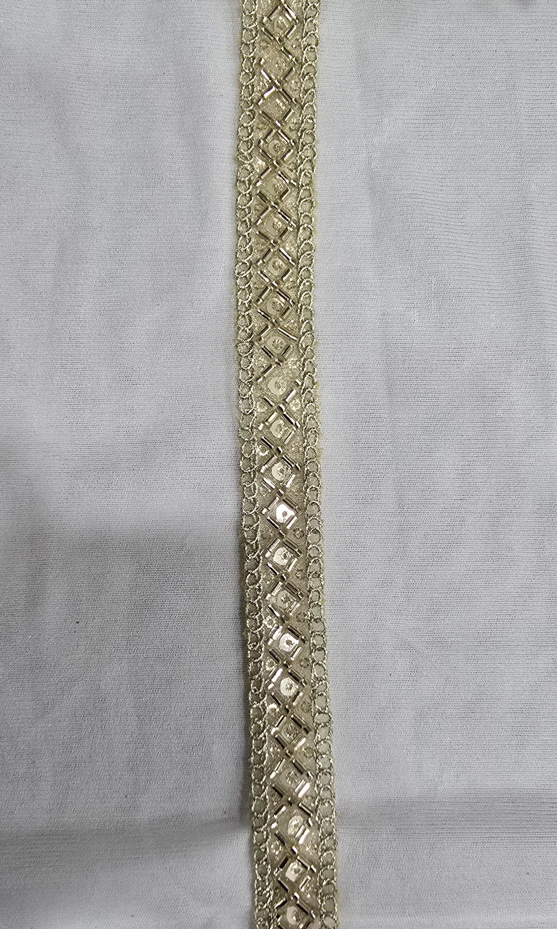 Handwork lace (L-7008) (9mtrs) | IVAARA.
