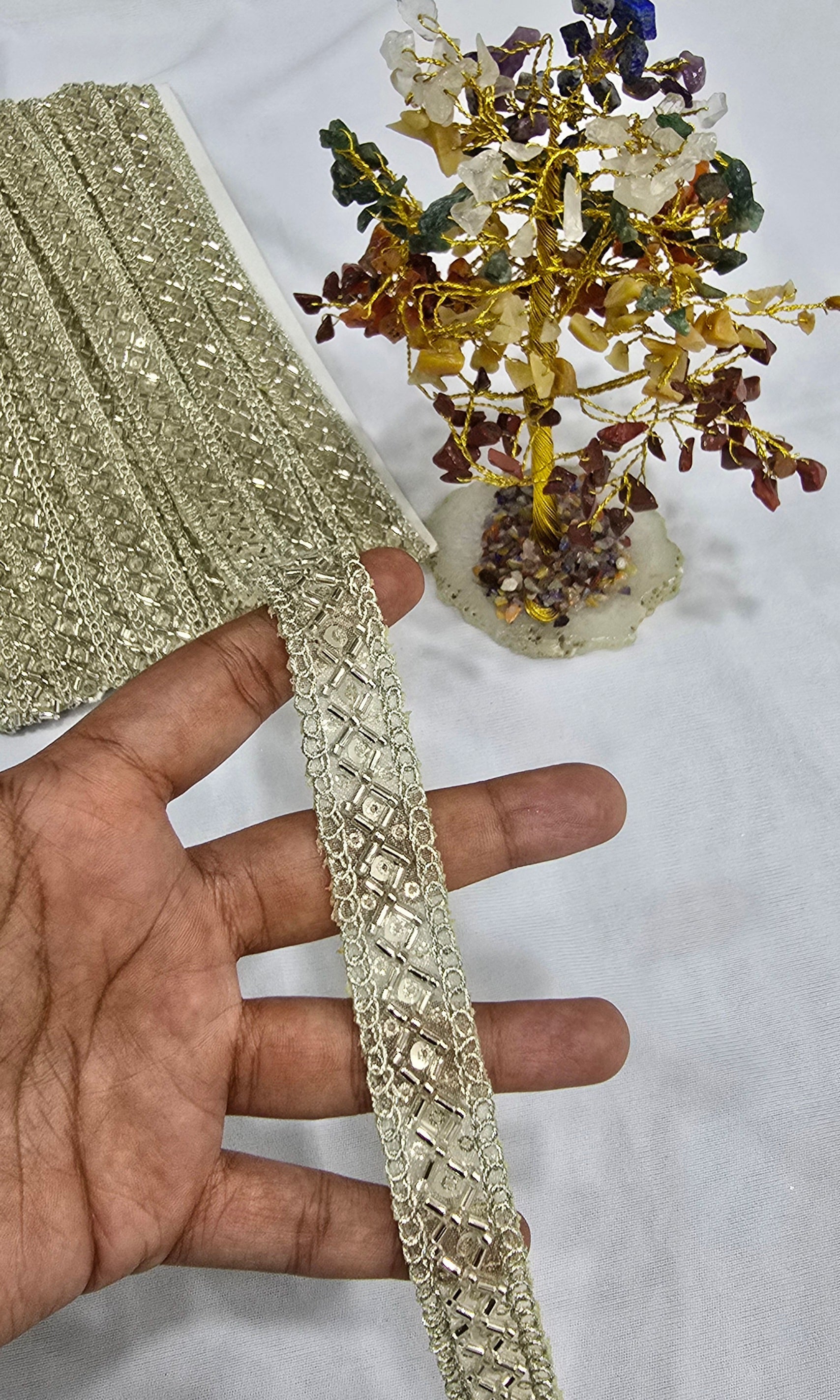 Handwork lace (L-7008) (9mtrs) | IVAARA.