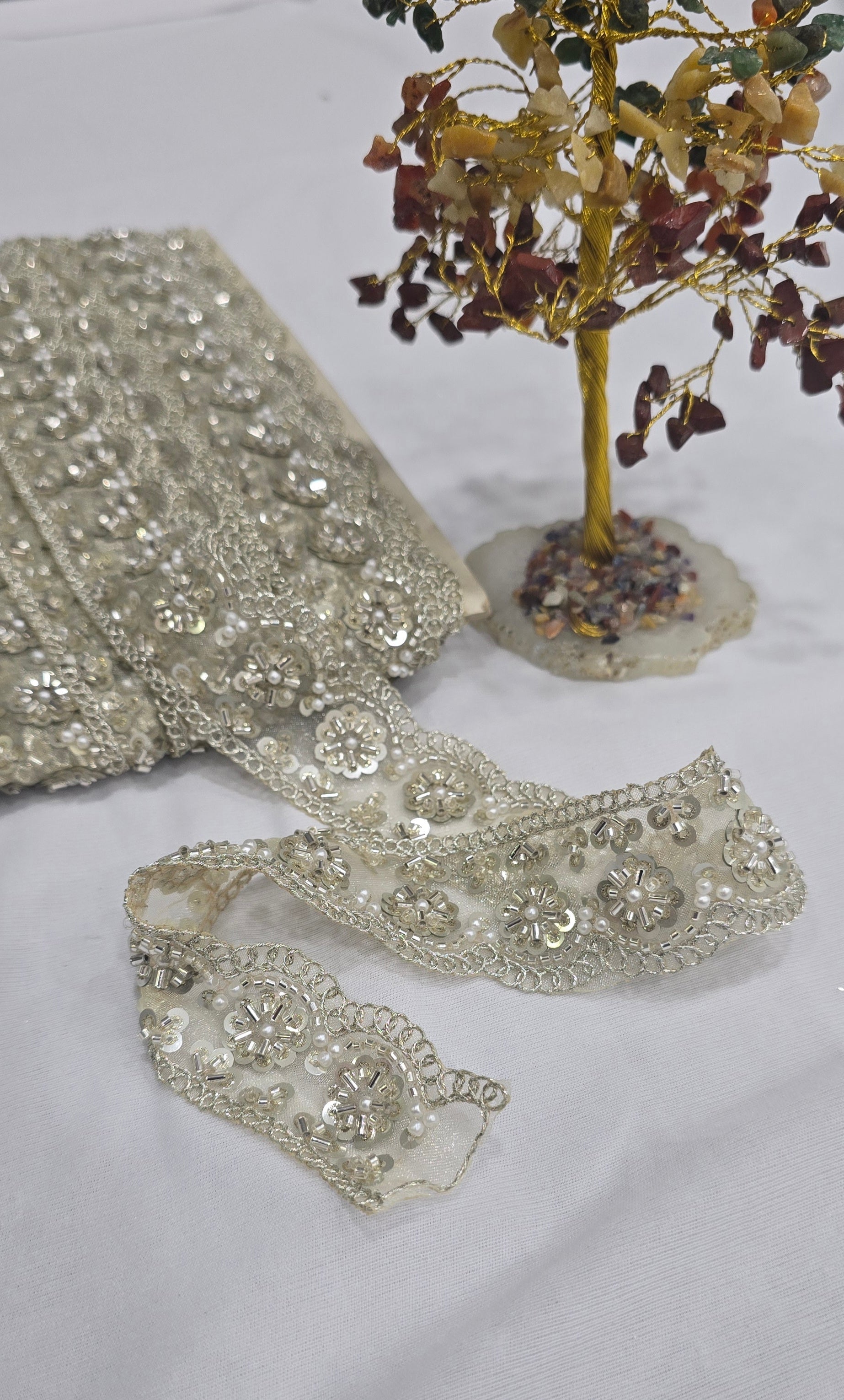 Handwork lace (L-7061) (9mtrs) | IVAARA.