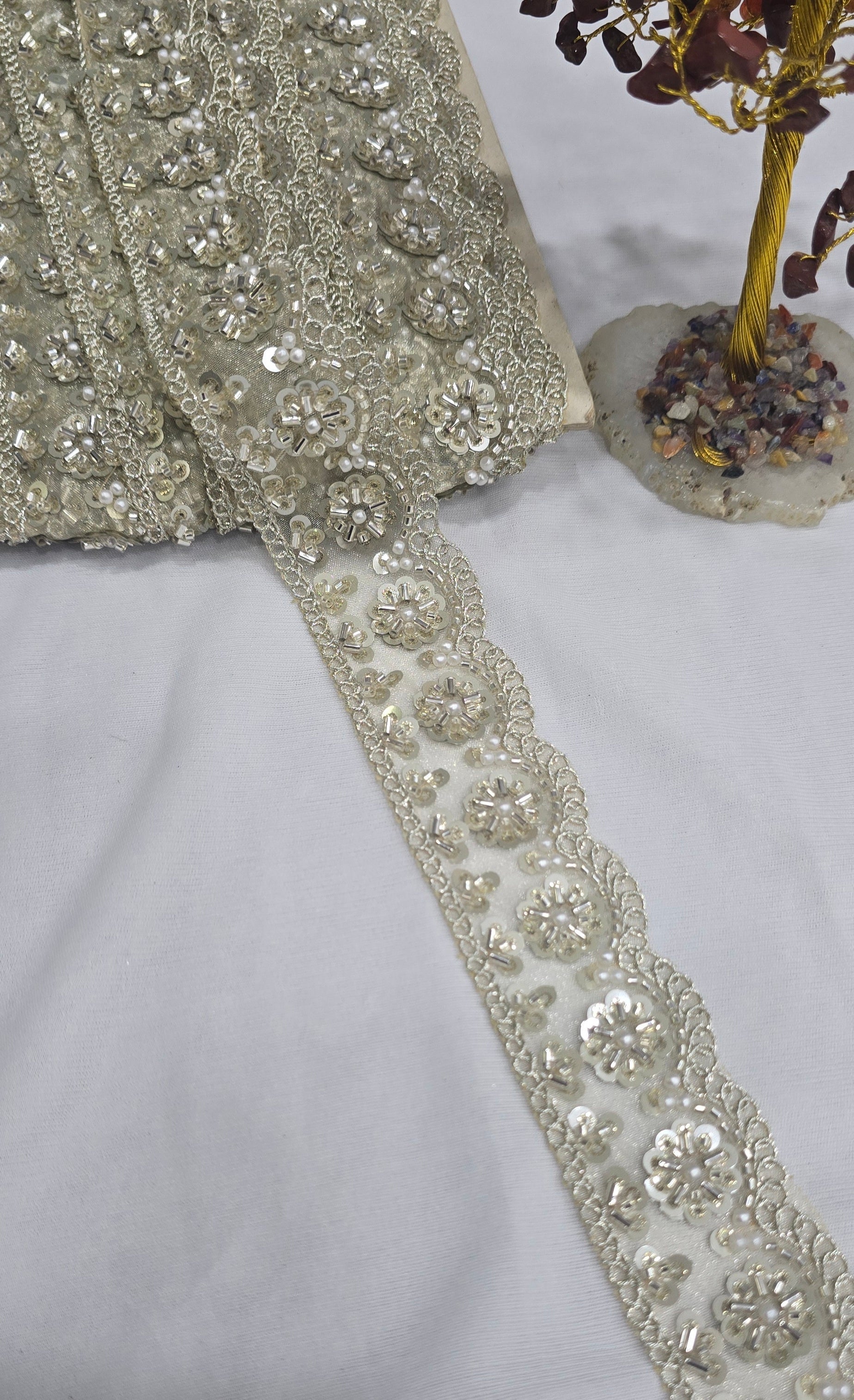 Handwork lace (L-7061) (9mtrs) | IVAARA.
