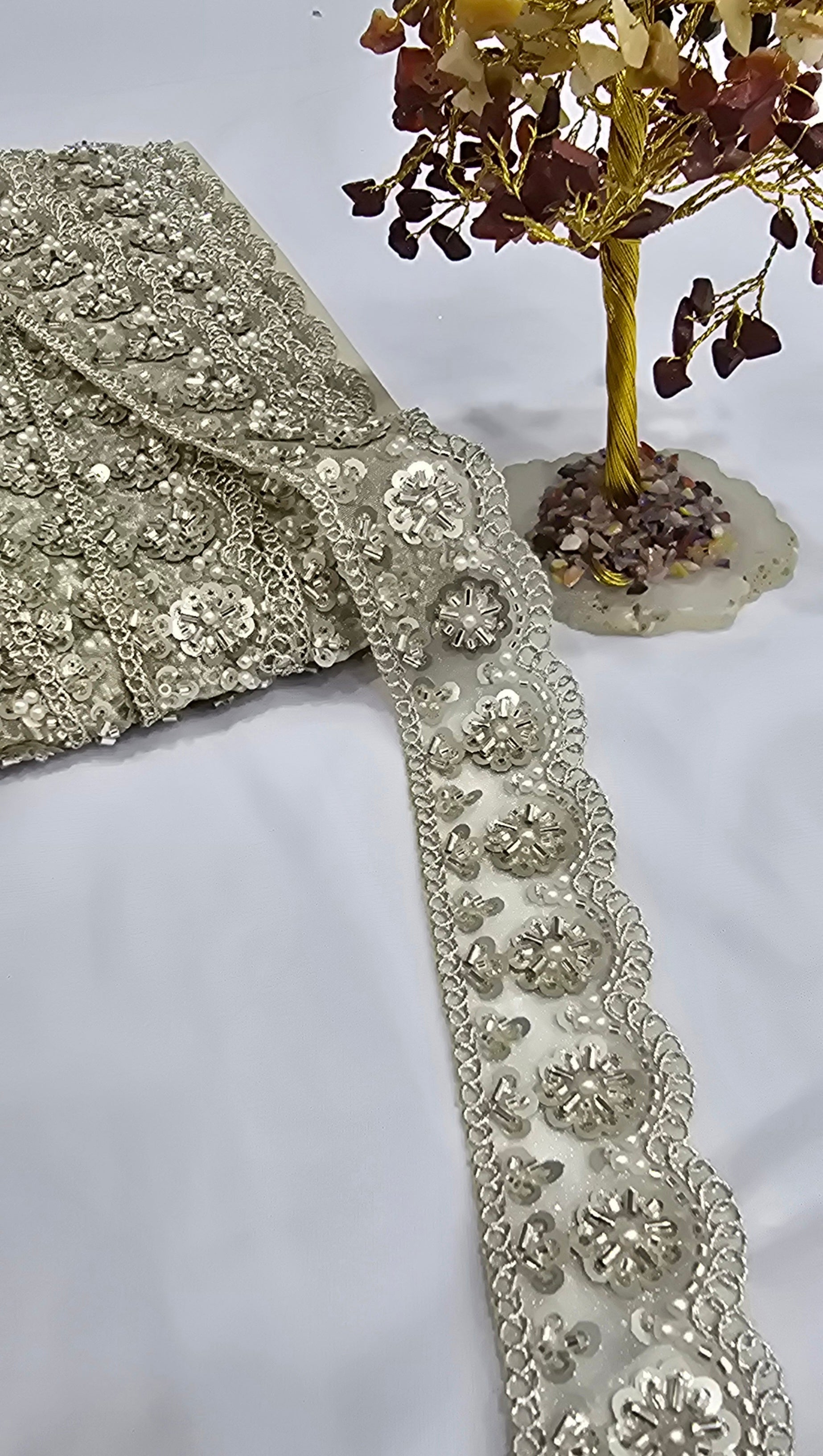 Handwork lace (L-7061) (9mtrs) | IVAARA.