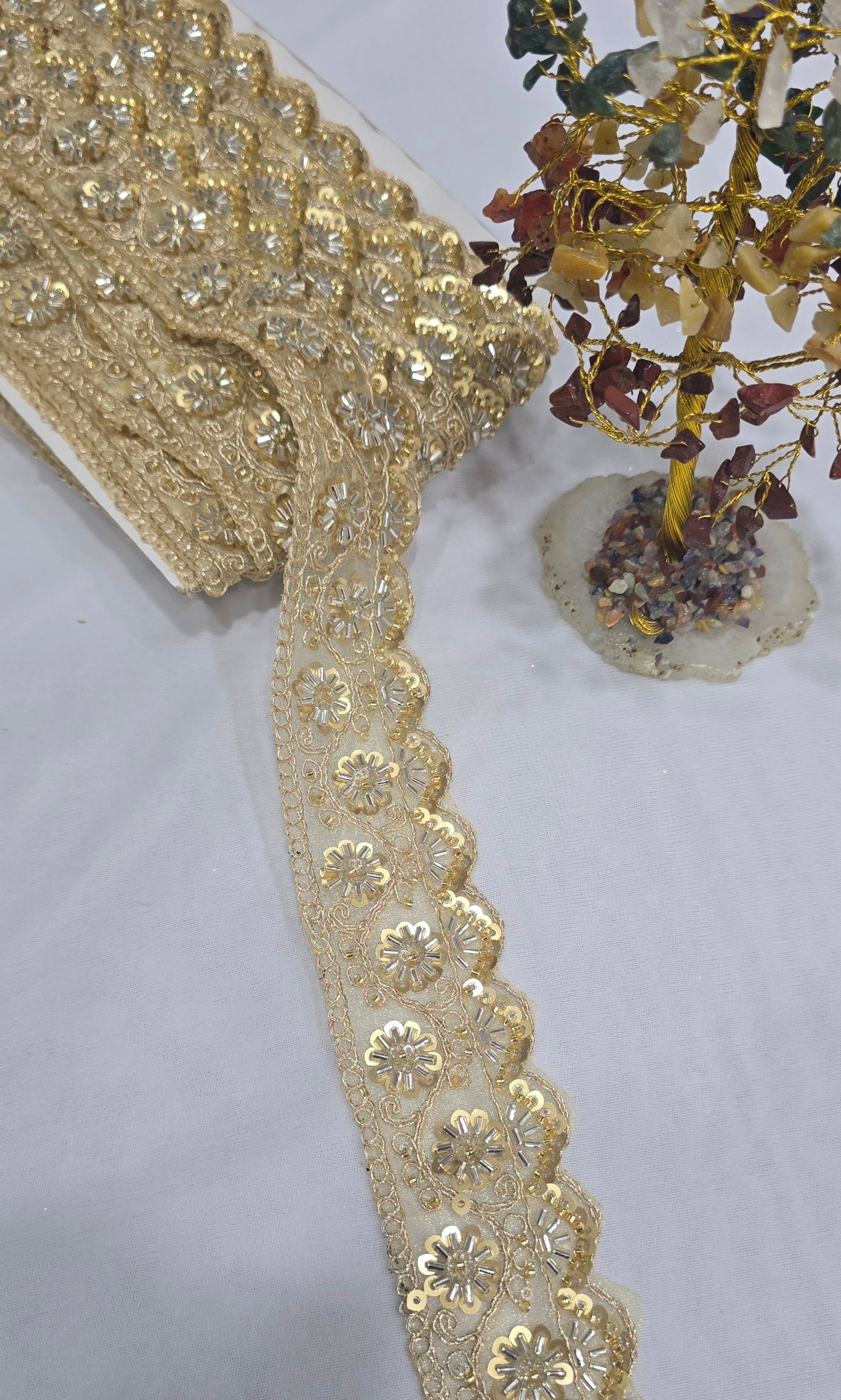 Handwork lace (L-7141) (9mtrs) | IVAARA.