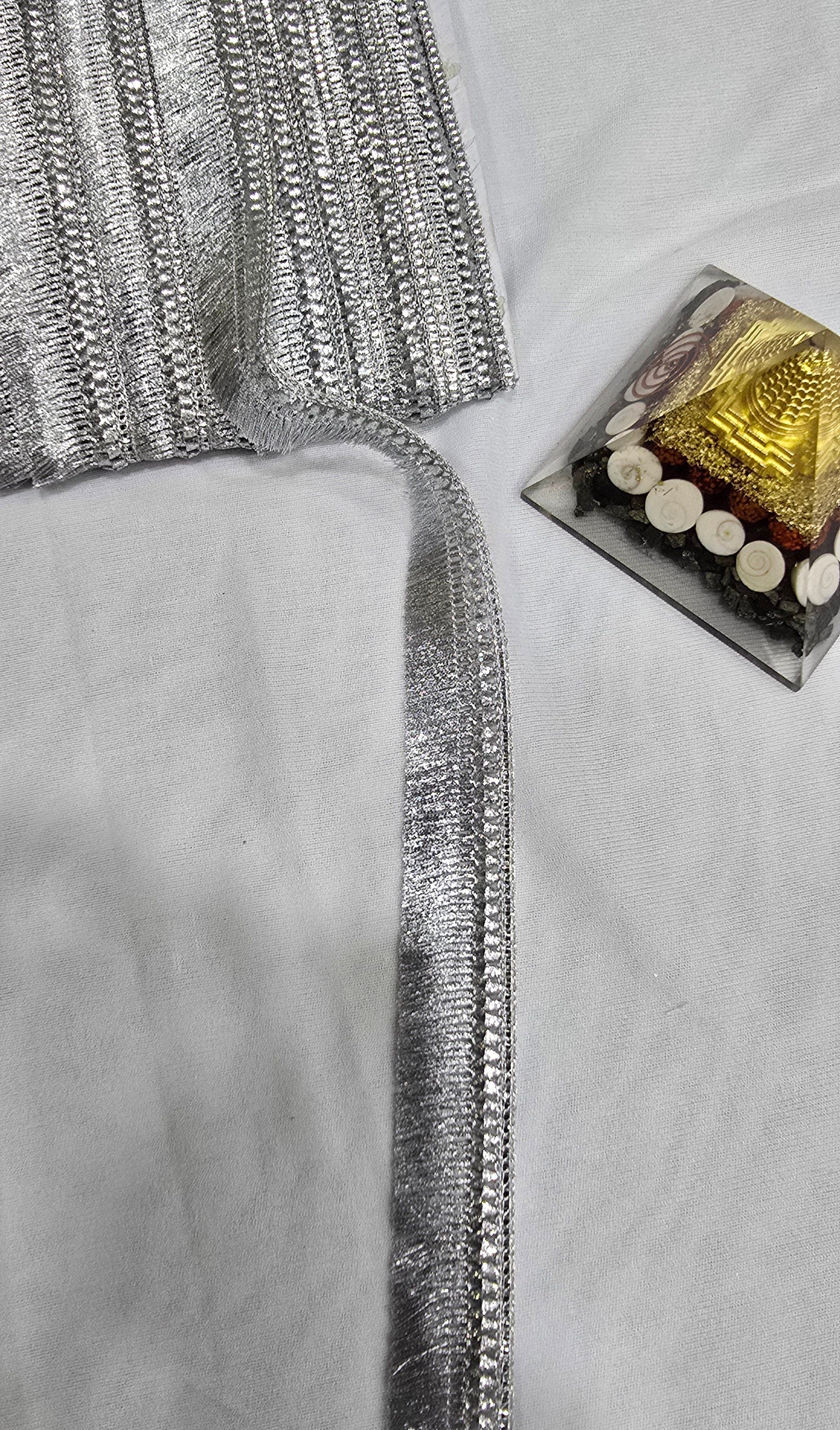 Jhalar Lace (R-9863S) (18mtrs) | IVAARA.
