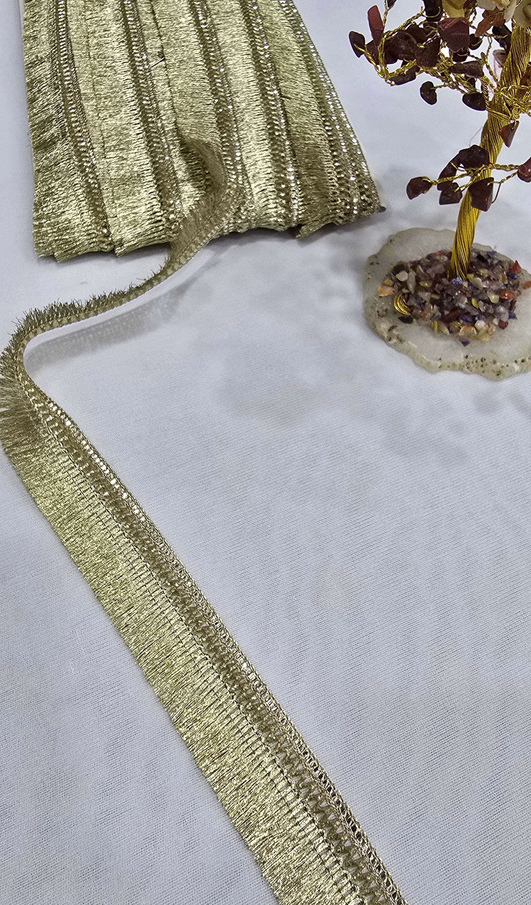 Jhalar Lace (R-9863NG) (18mtrs) | IVAARA.
