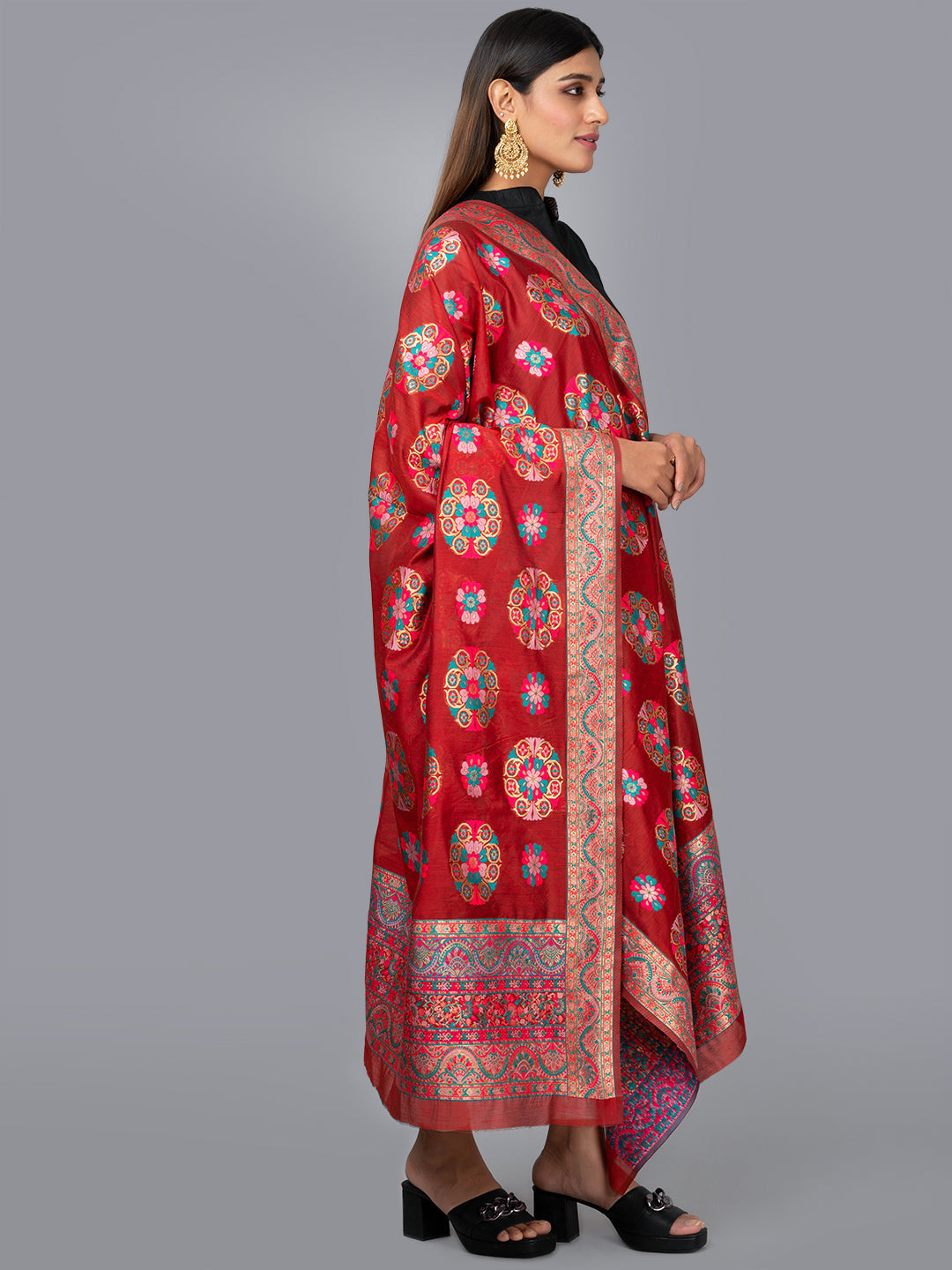 Kashmiri Women Fancy Dupatta (KWD-7) | Ivaara.