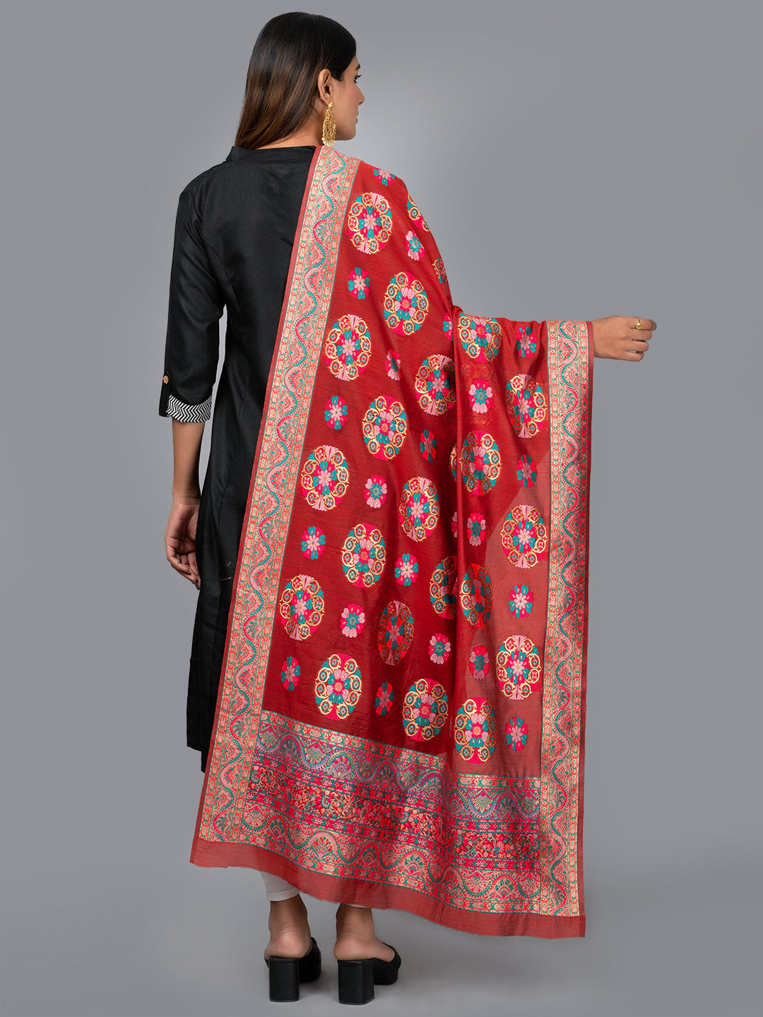 Kashmiri Women Fancy Dupatta (KWD-7) | Ivaara.