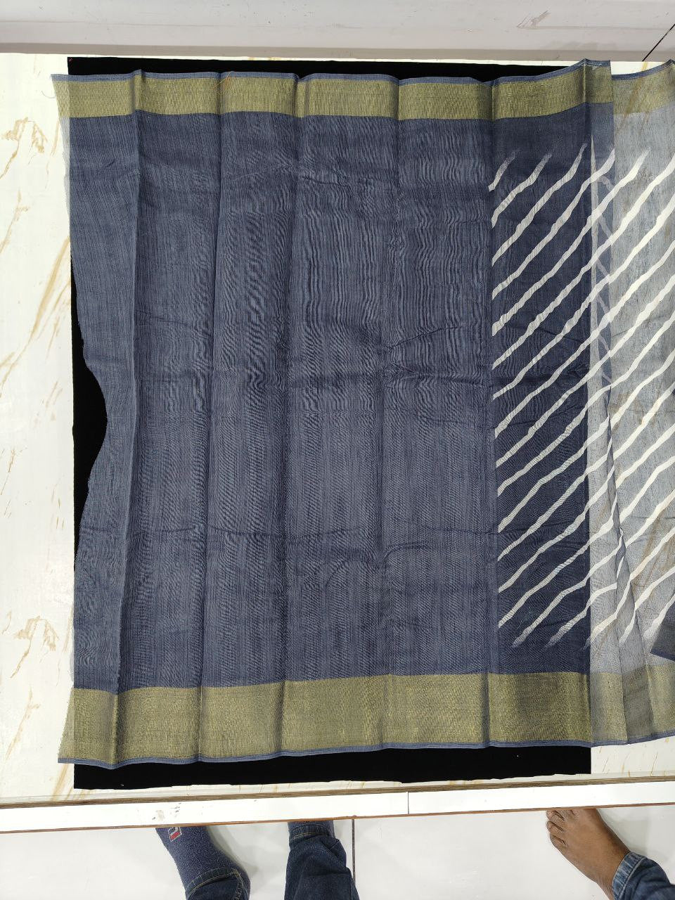 Zarina Leheriya Gray Cotton Saree | Ivaara's Gifting Collection.