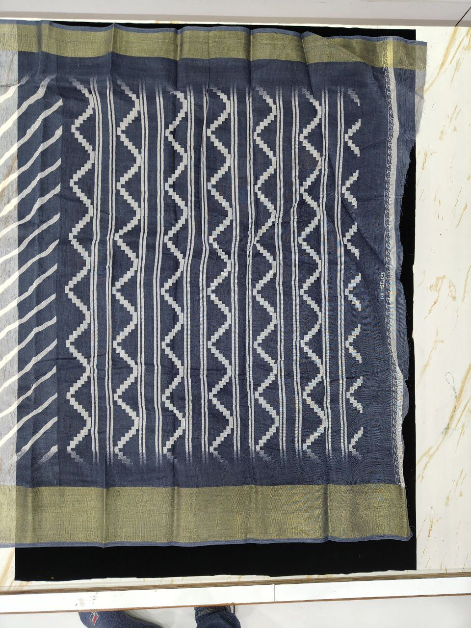 Zarina Leheriya Gray Cotton Saree | Ivaara's Gifting Collection.